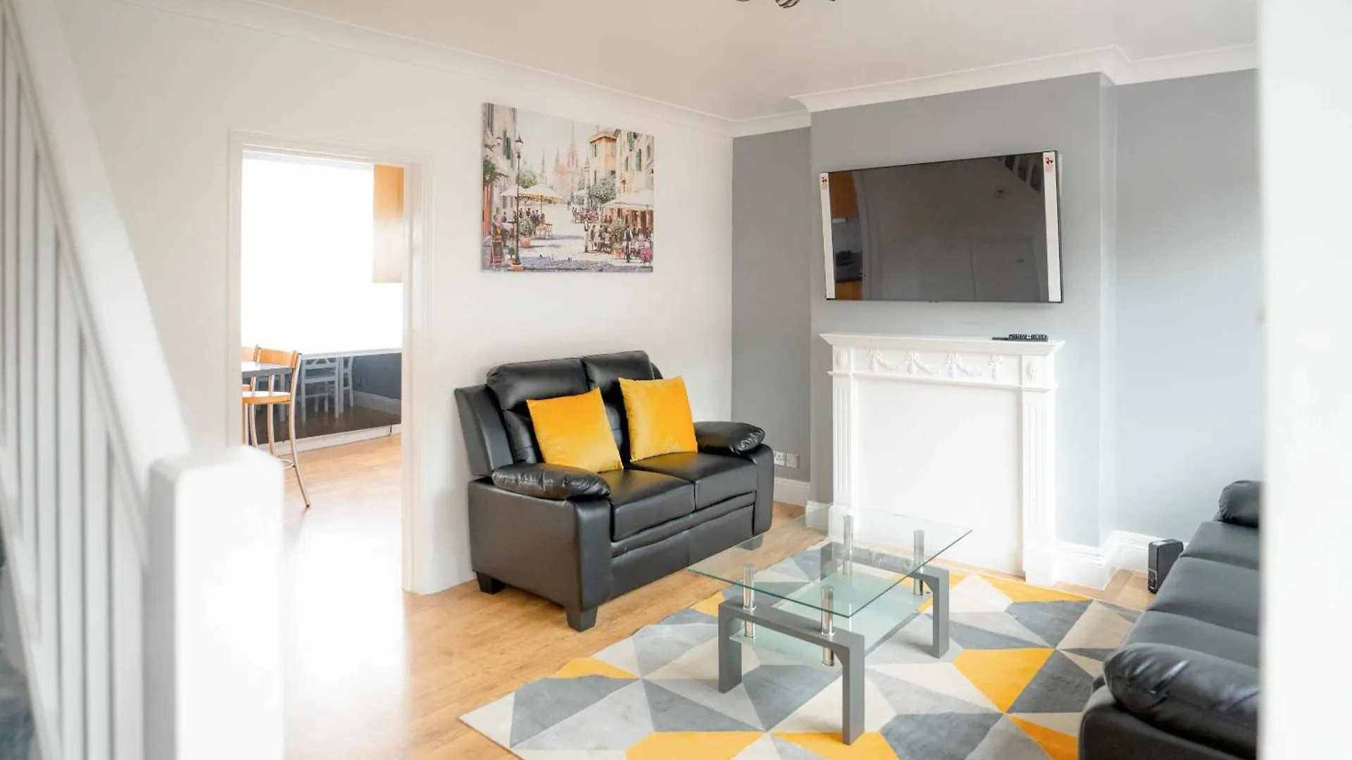 Riverside Thames & O2 Arena Retreat - Luxury 2Bhk Villa Abbey Wood
