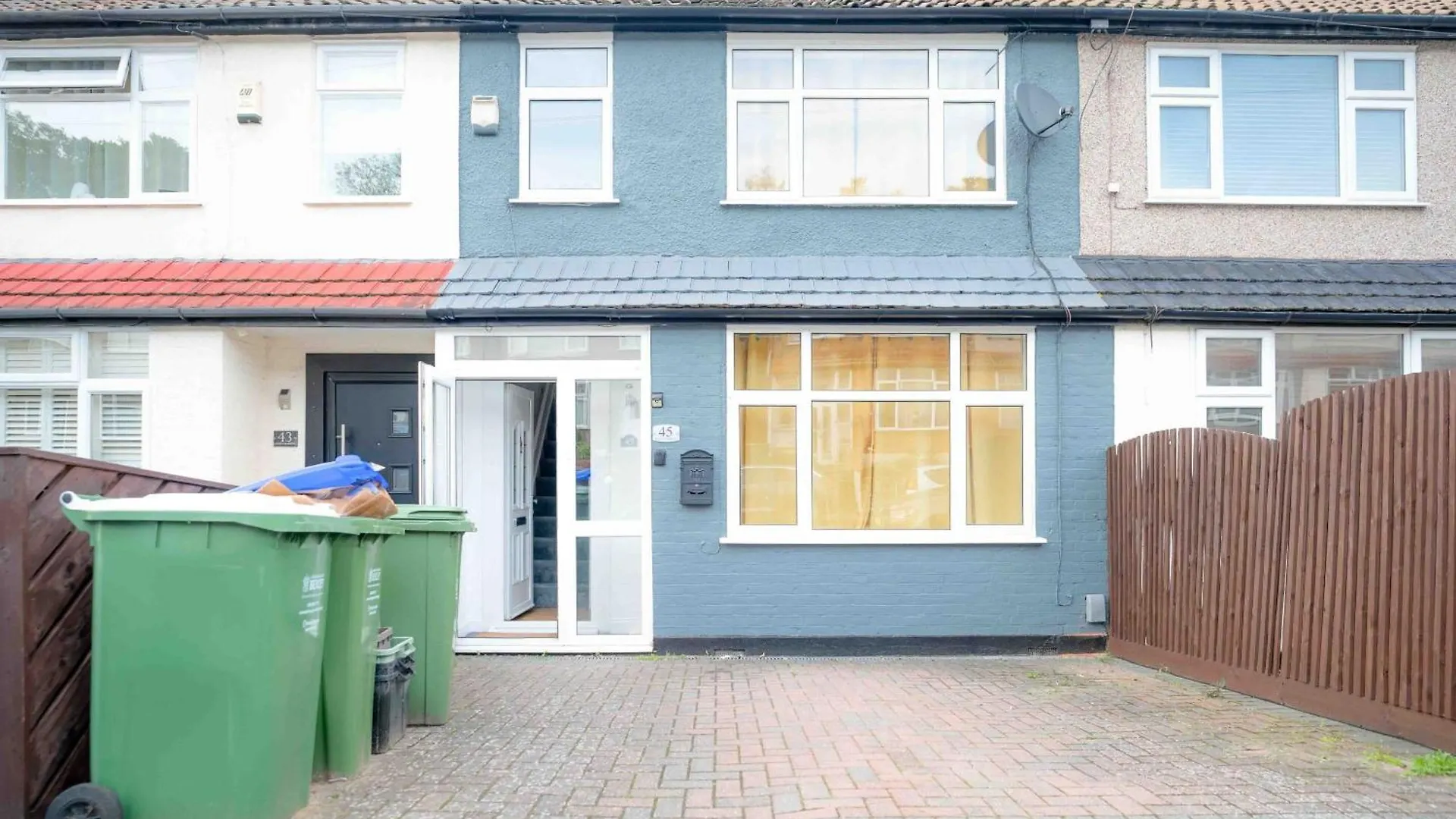 Holiday home Riverside Thames & O2 Arena Retreat - Luxury 2Bhk Villa Abbey Wood