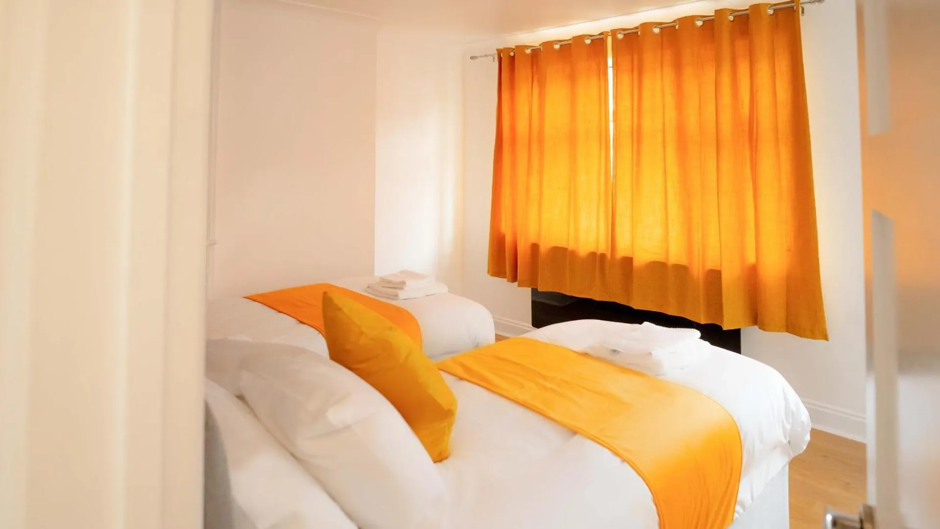 Riverside Thames & O2 Arena Retreat - Luxury 2Bhk Βίλα Abbey Wood