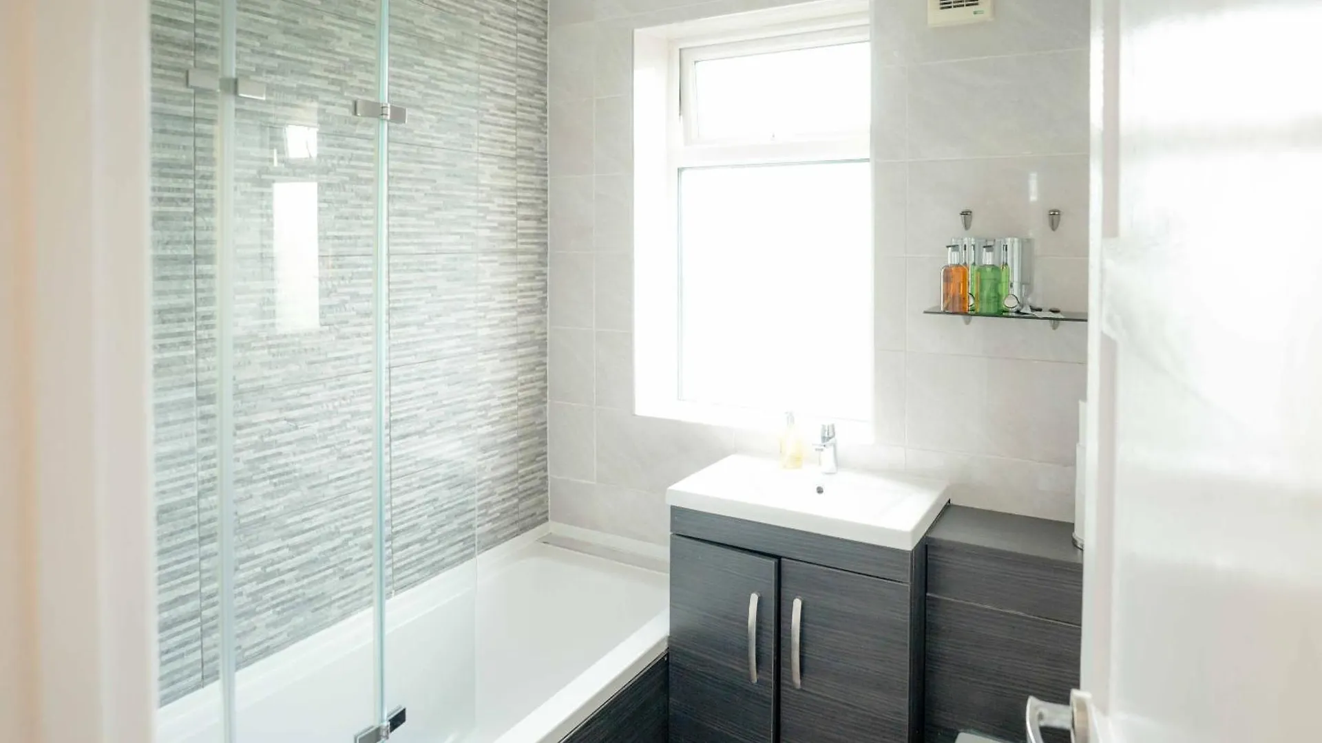Riverside Thames & O2 Arena Retreat - Luxury 2Bhk Βίλα Abbey Wood 0*,  Ηνωμένο Βασίλειο