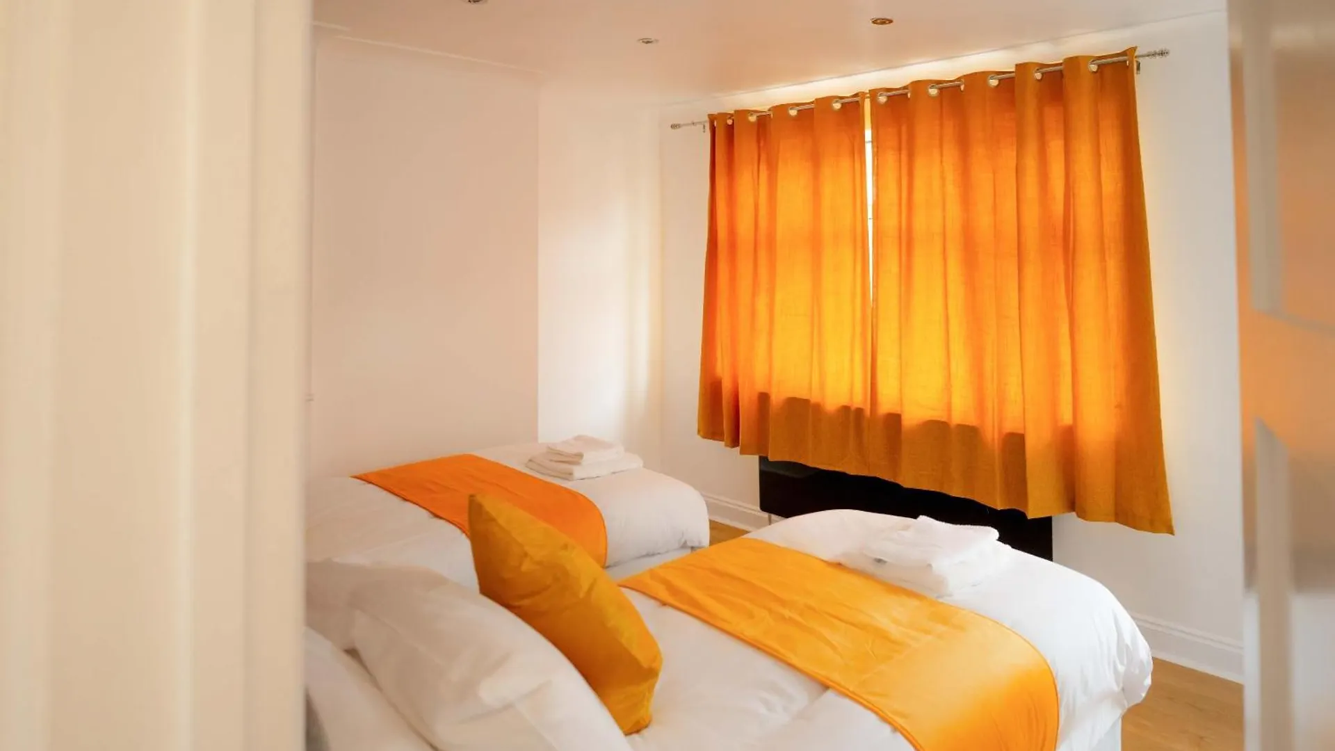 Riverside Thames & O2 Arena Retreat - Luxury 2Bhk Βίλα Abbey Wood 0*,